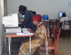 Proyecto de educación y alfabetización de mujeres de la Universitat de Valencia en Burkina Faso.